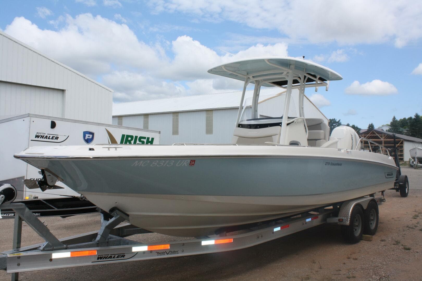 2021 Boston Whaler 270 Dauntless