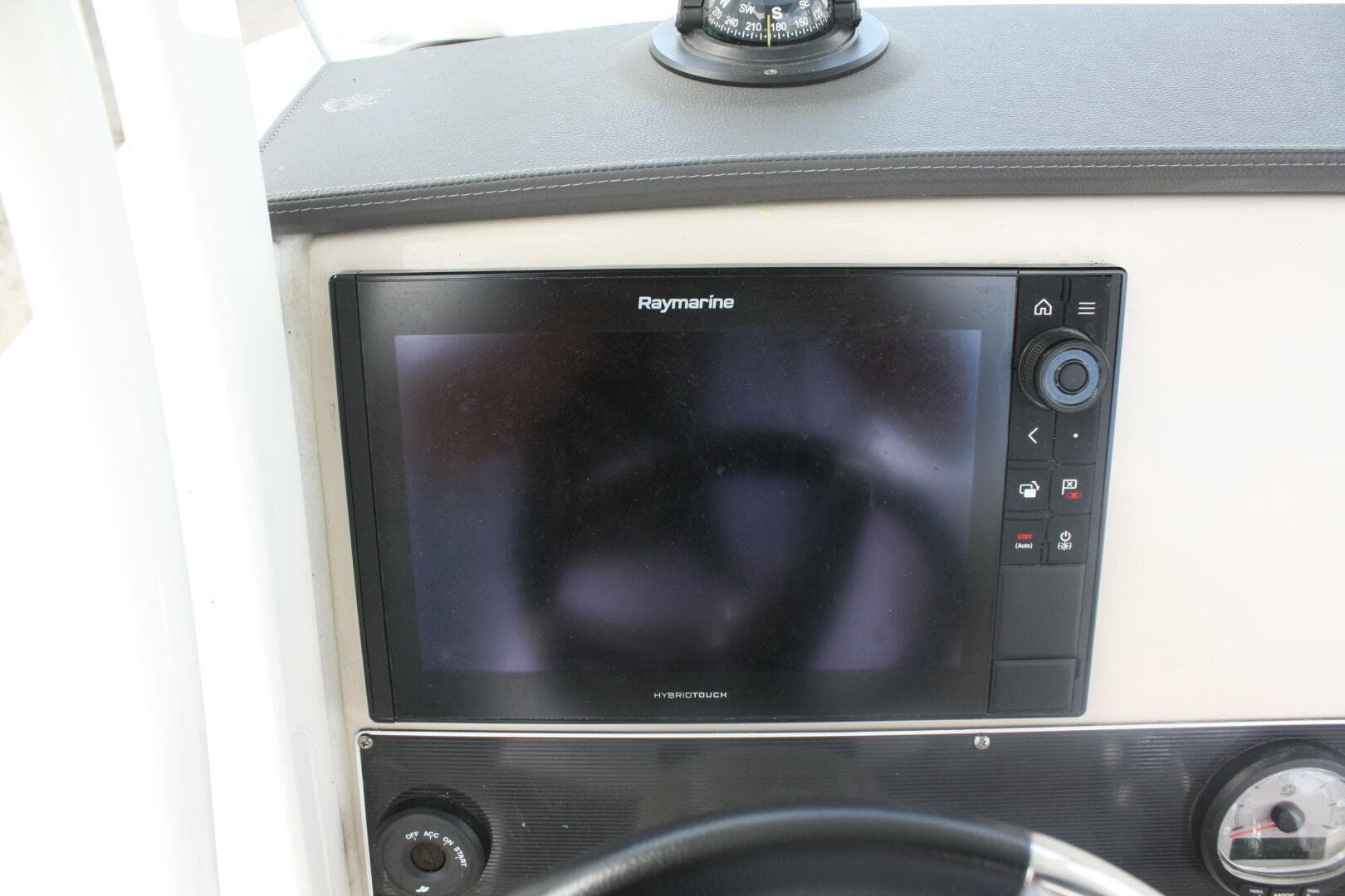 2021 Boston Whaler 270 Dauntless