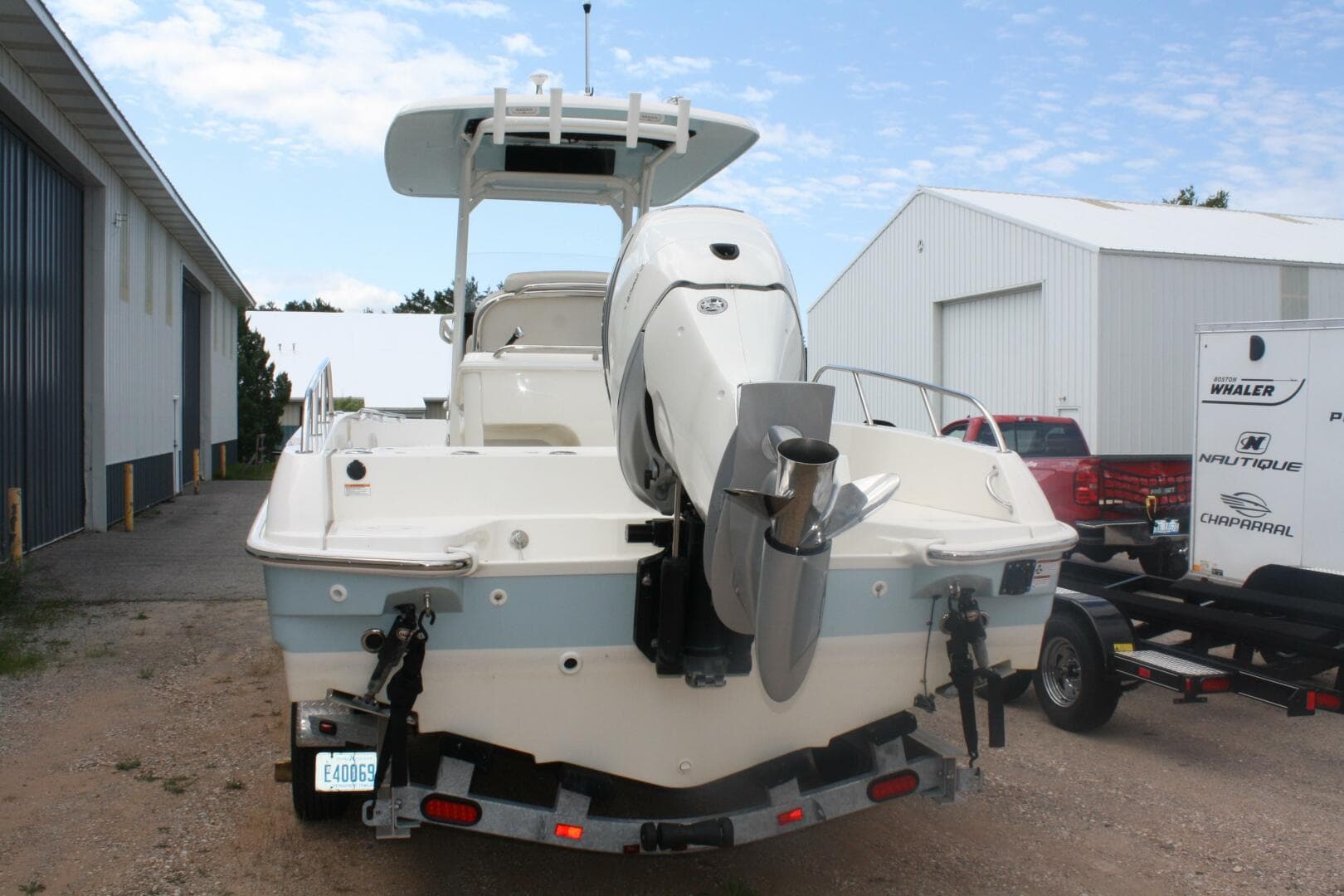 2021 Boston Whaler 270 Dauntless