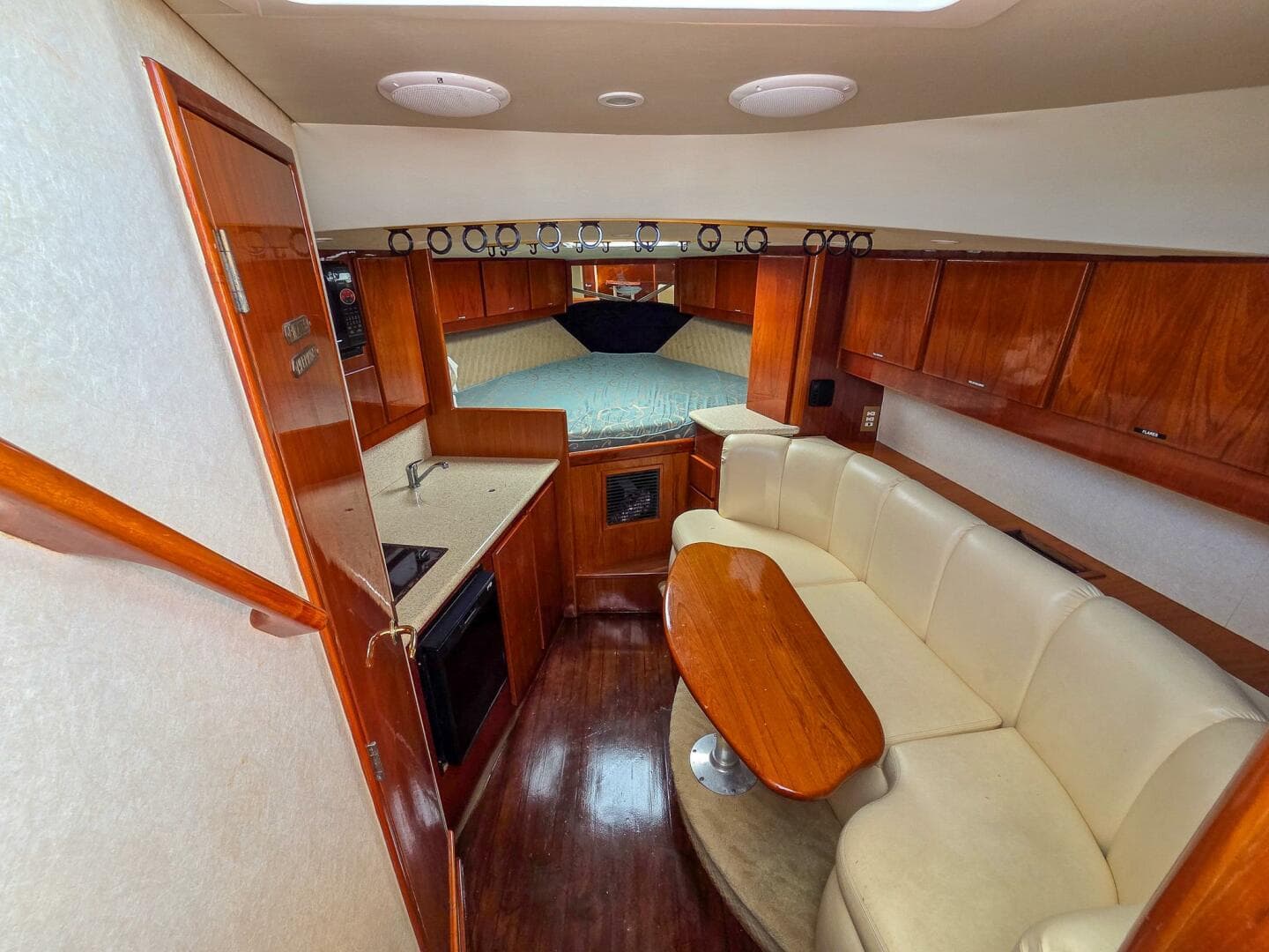 2005 Egg Harbor 35' Predator Express