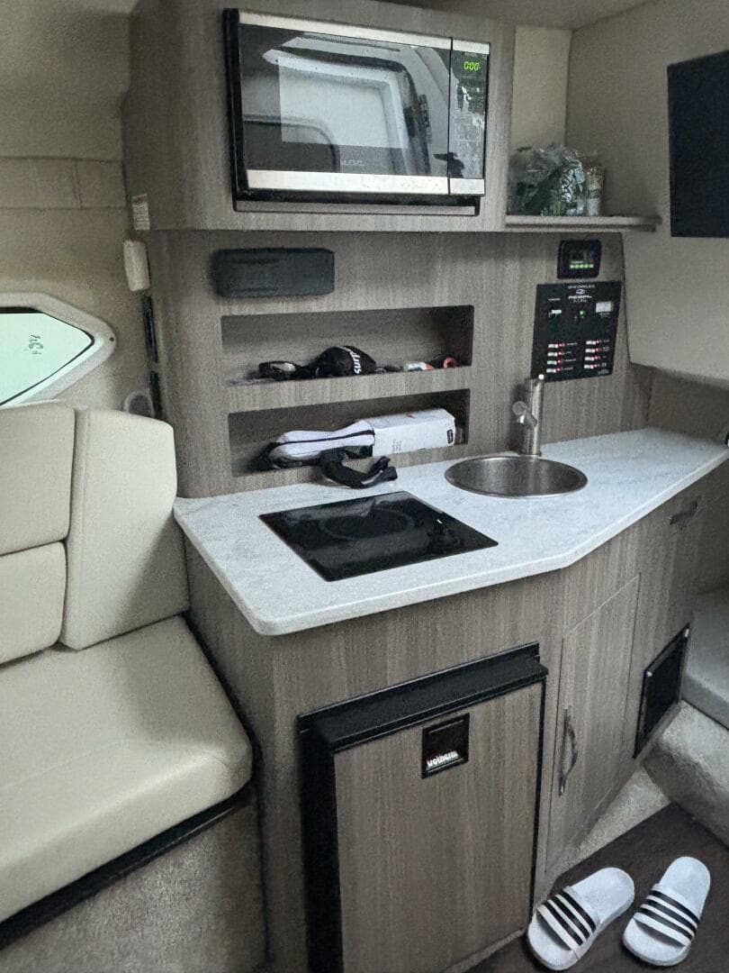 2021 Regal 26 Express