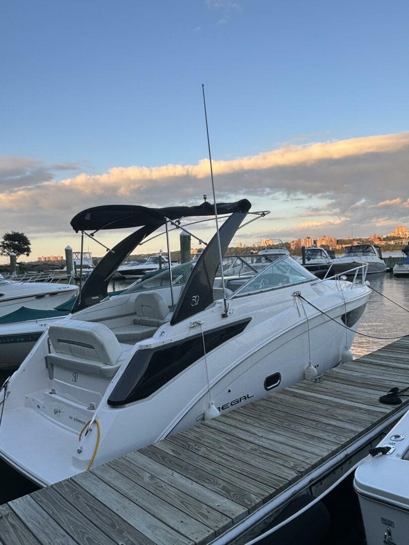 2021 Regal 26 Express