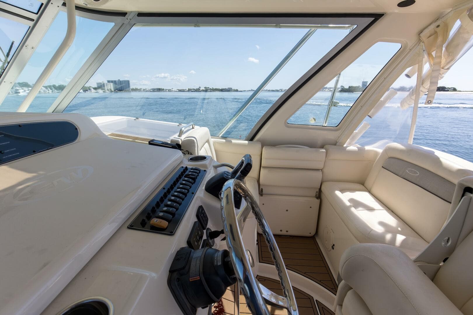 2016 37 Grady White 370 Express Papa_s Dream Helm (3)