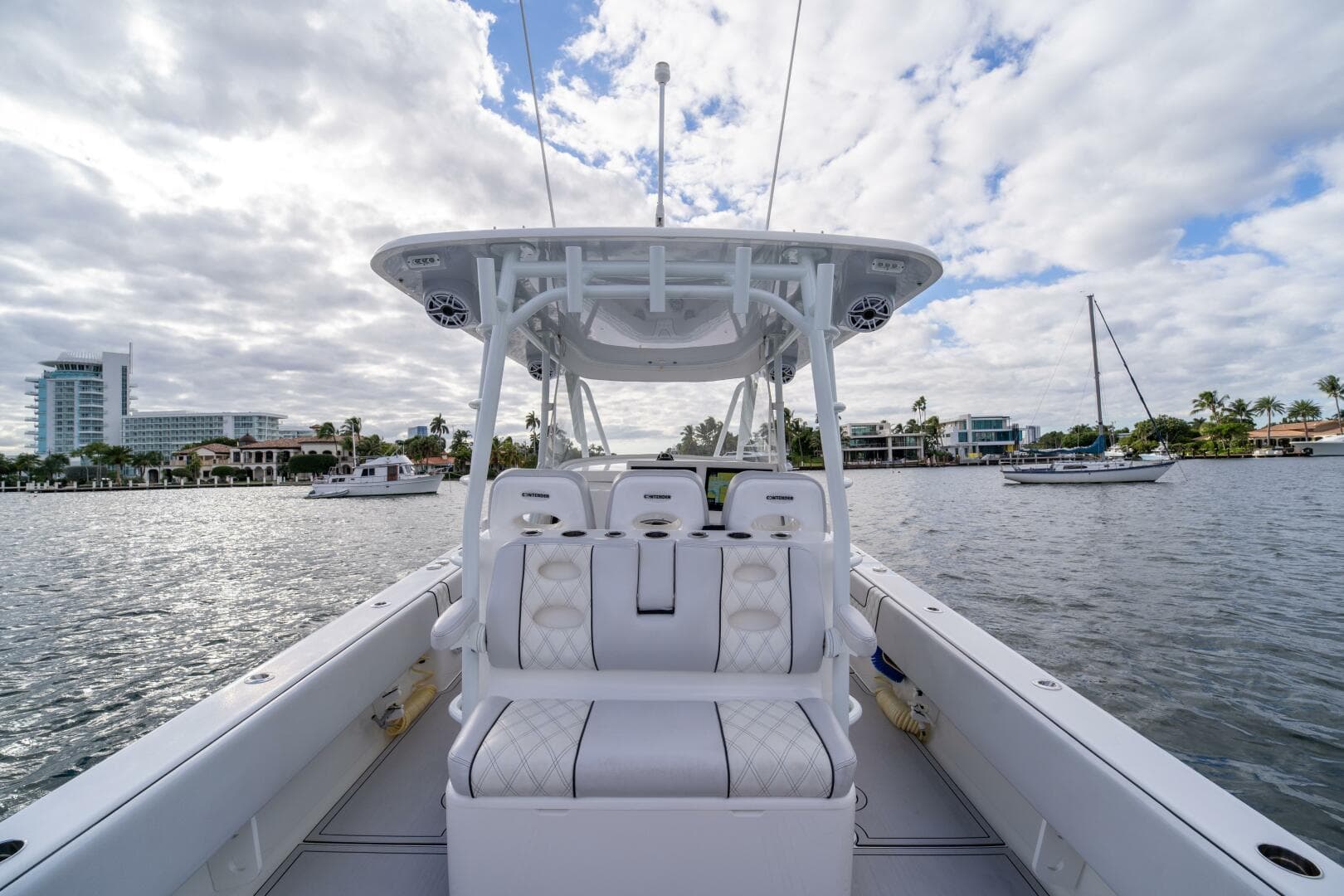 2023 Contender 39 Fisharound