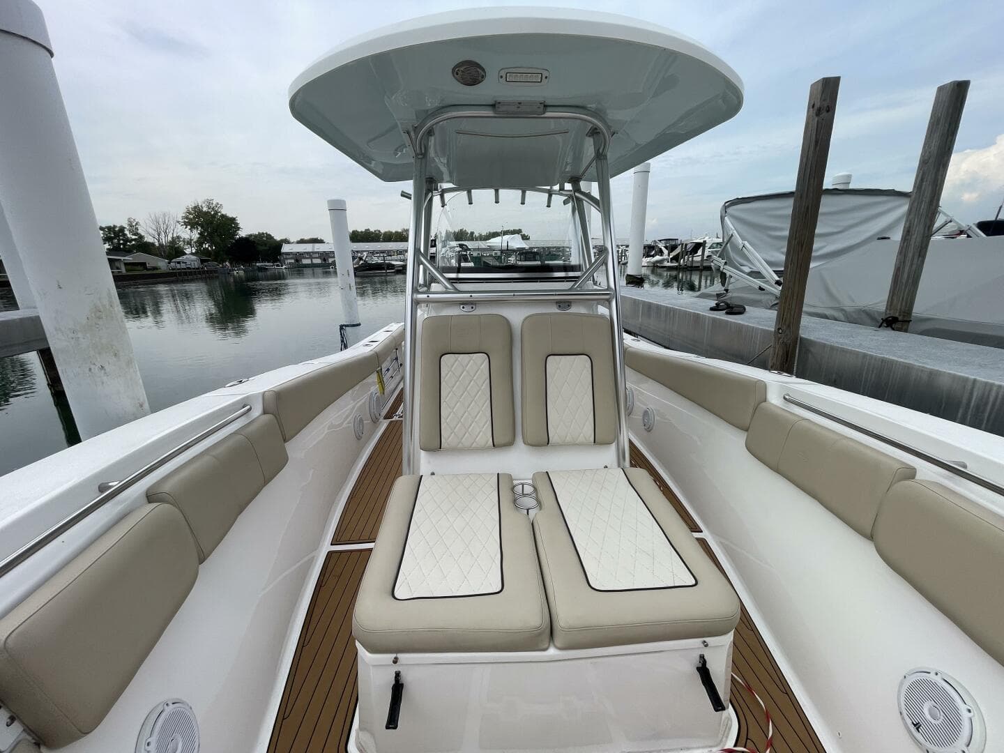 2017 Sea Fox 288 Commander