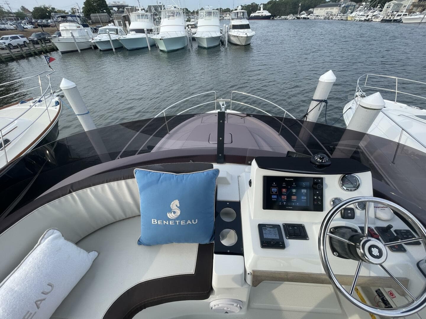 2018 Beneteau Swift Trawler 35- Flybridge