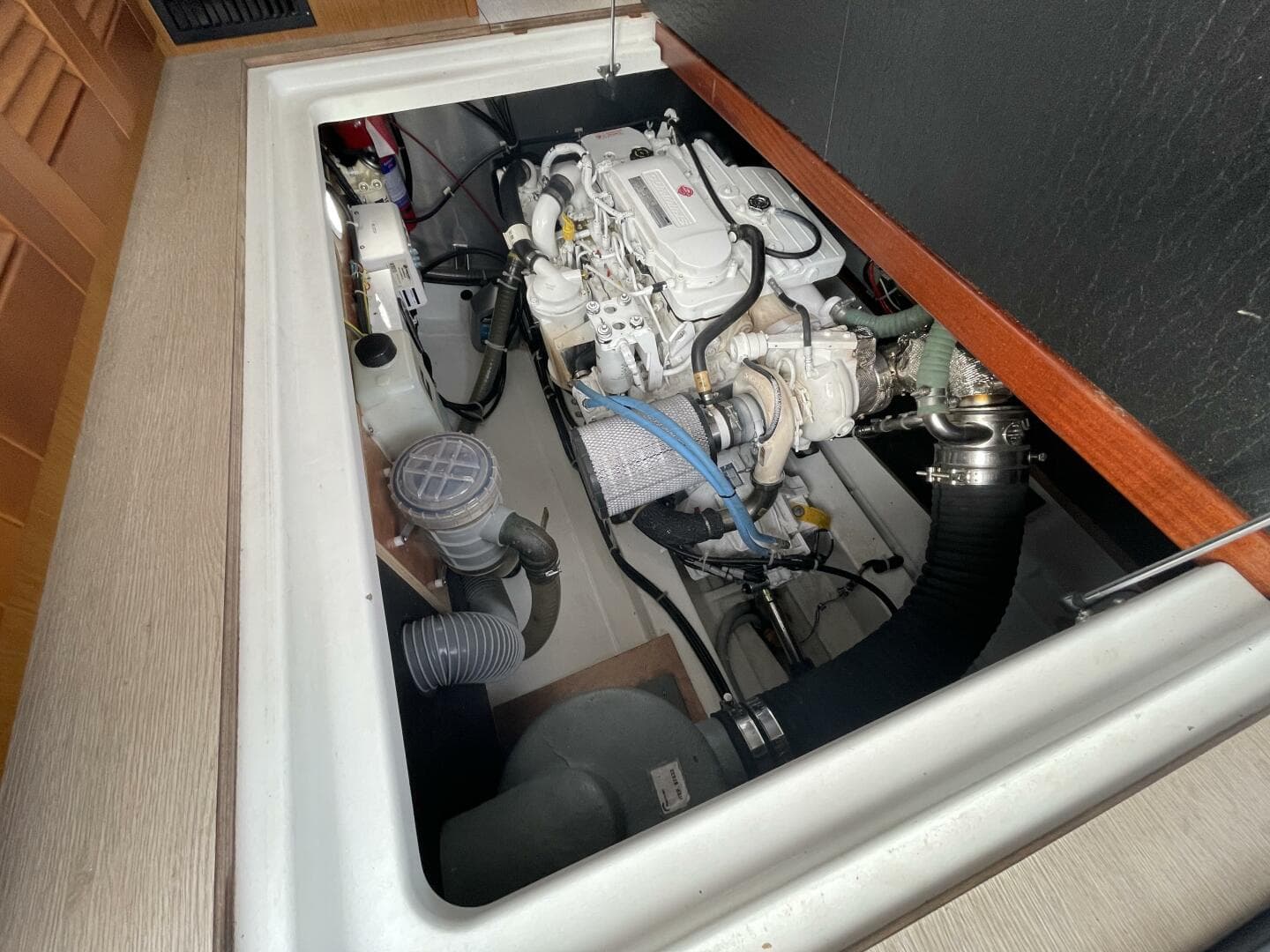 2018 Beneteau Swift Trawler 35- Flybridge