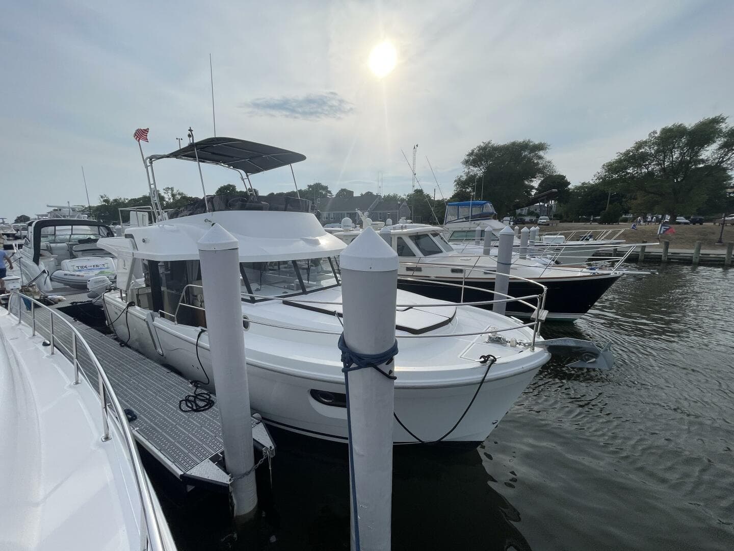 2018 Beneteau Swift Trawler 35- Flybridge
