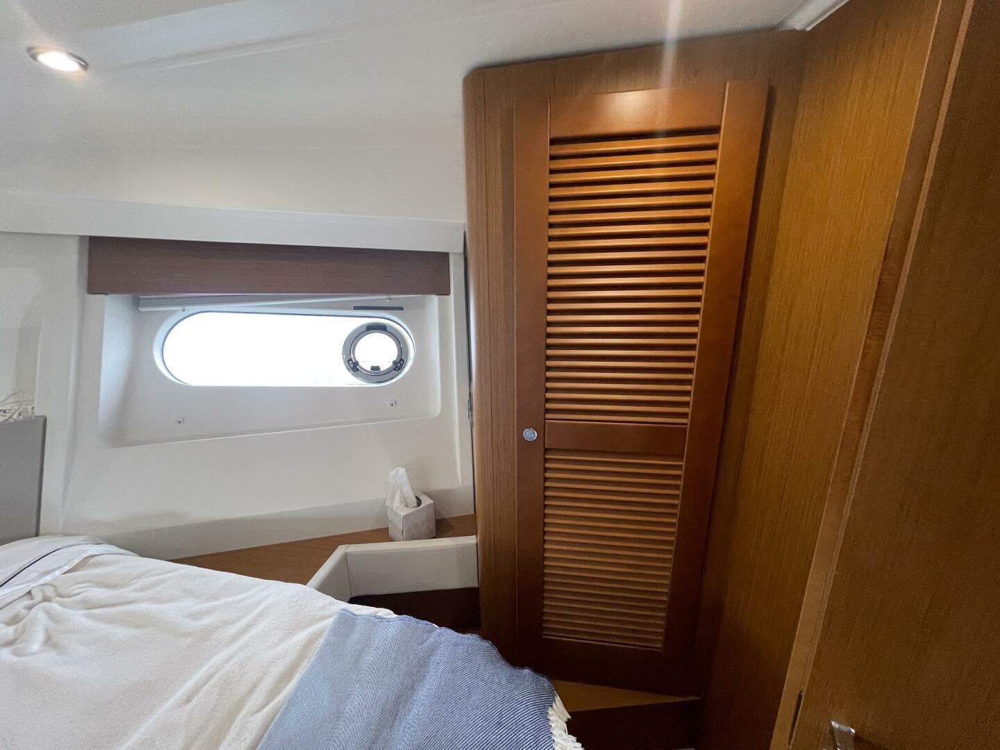 2018 Beneteau Swift Trawler 35- Flybridge