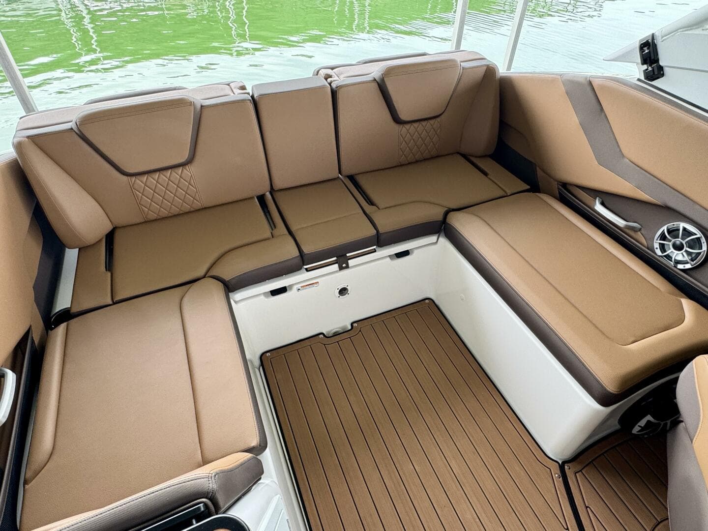 2024 Yamaha Boats 252 SD