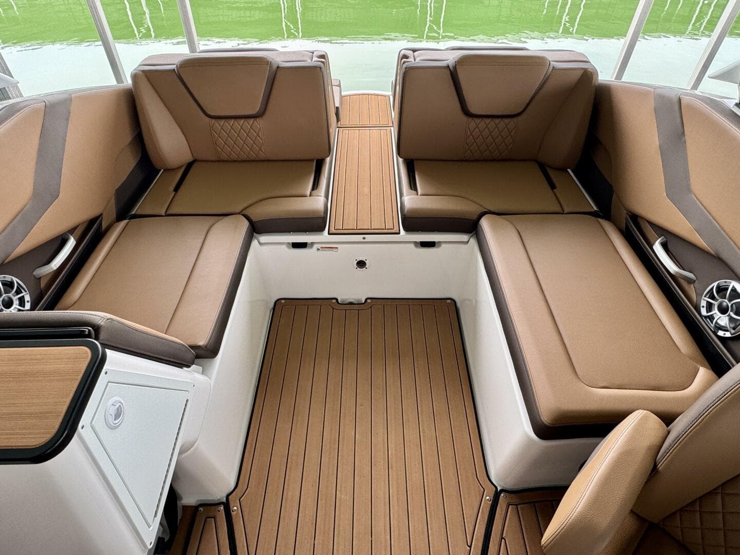 2024 Yamaha Boats 252 SD