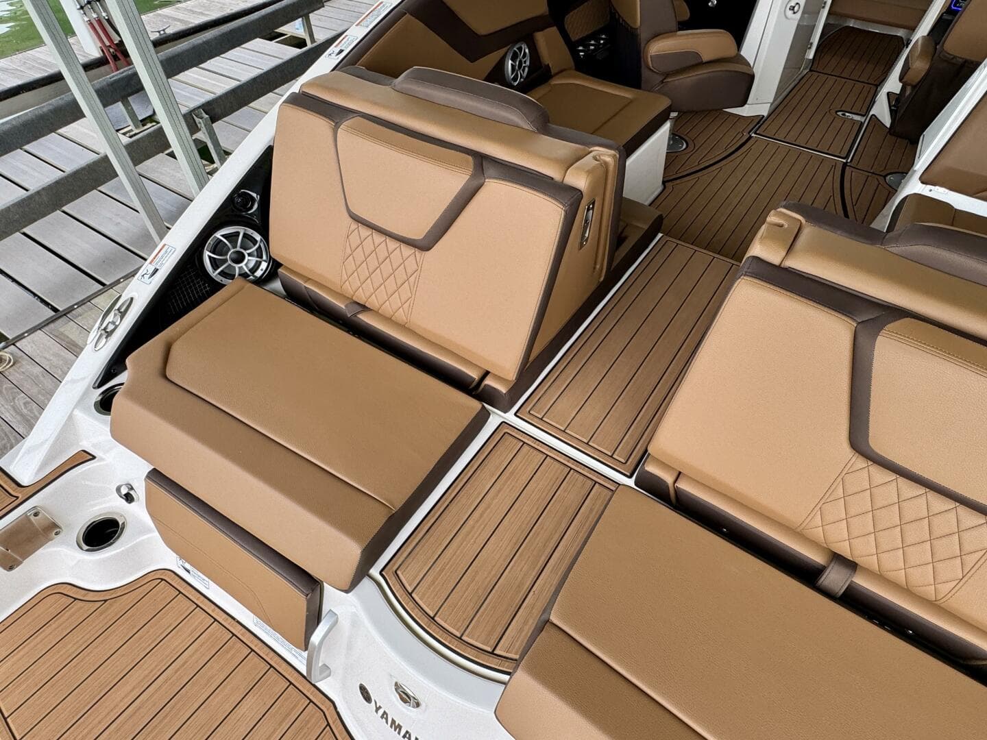 2024 Yamaha Boats 252 SD