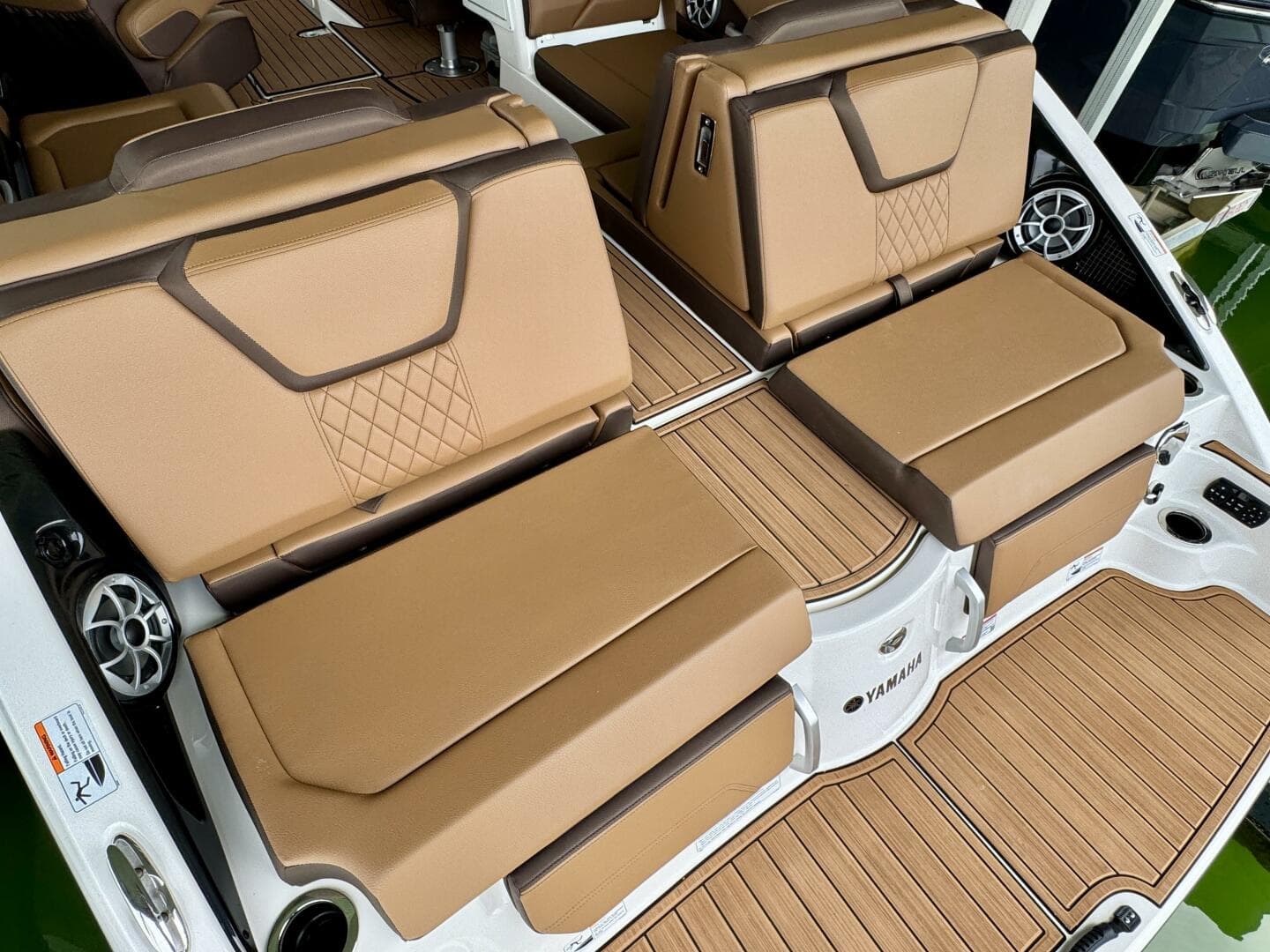 2024 Yamaha Boats 252 SD