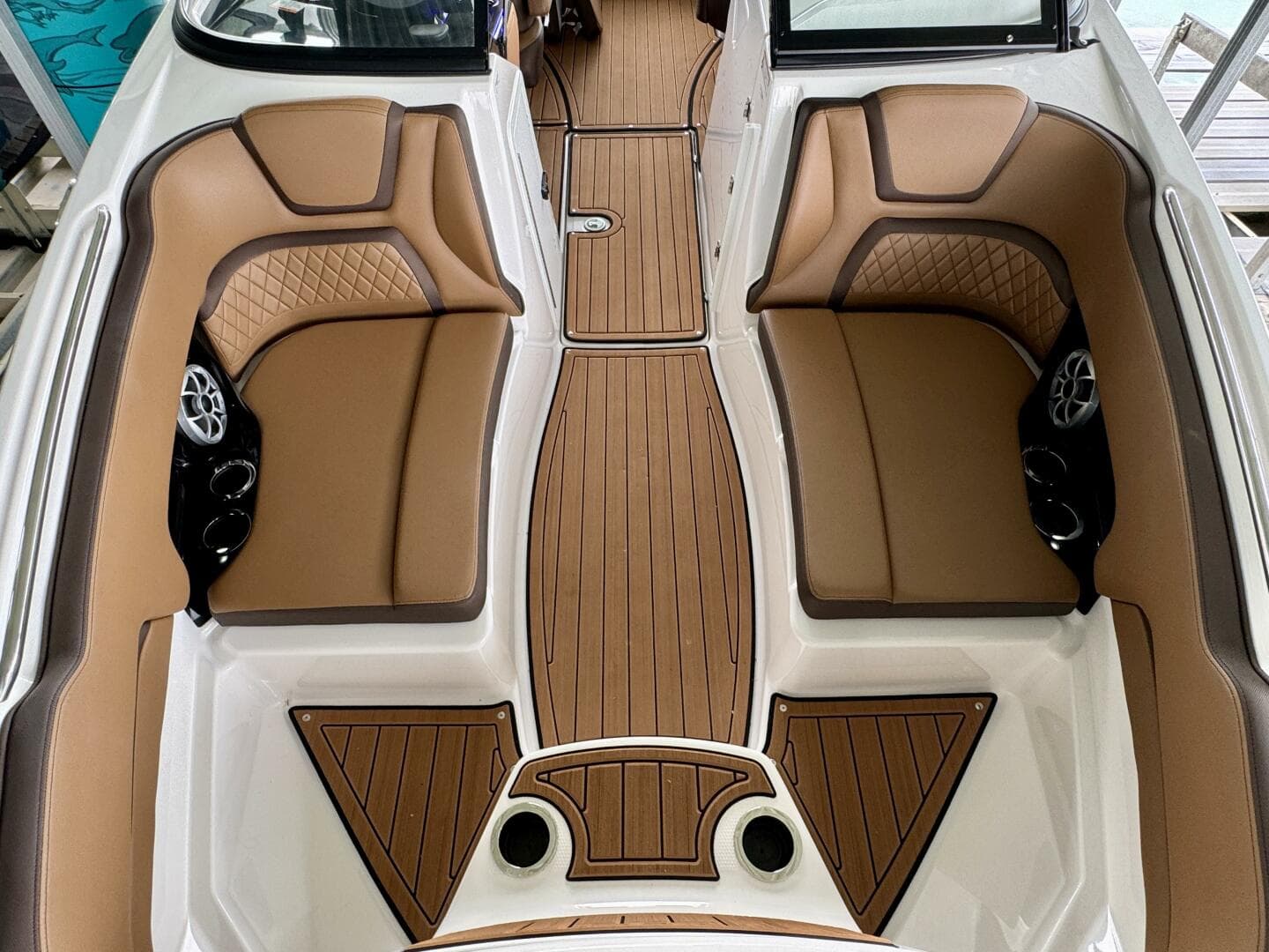 2024 Yamaha Boats 252 SD