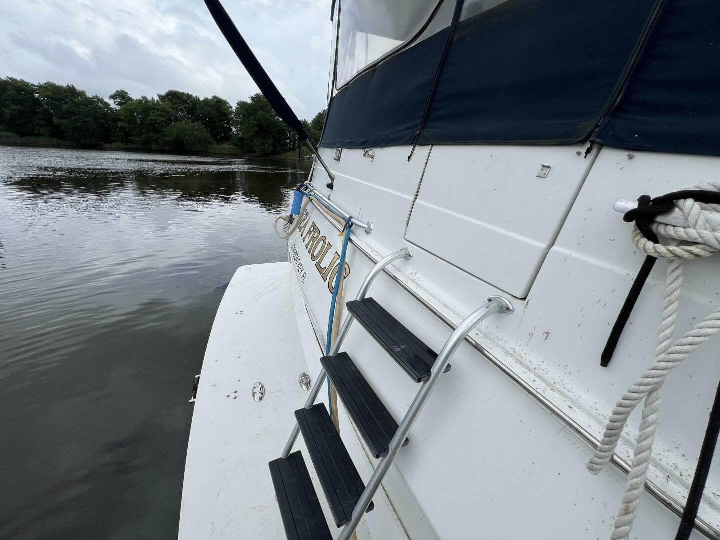 1997 Mainship 47 Motor Yacht