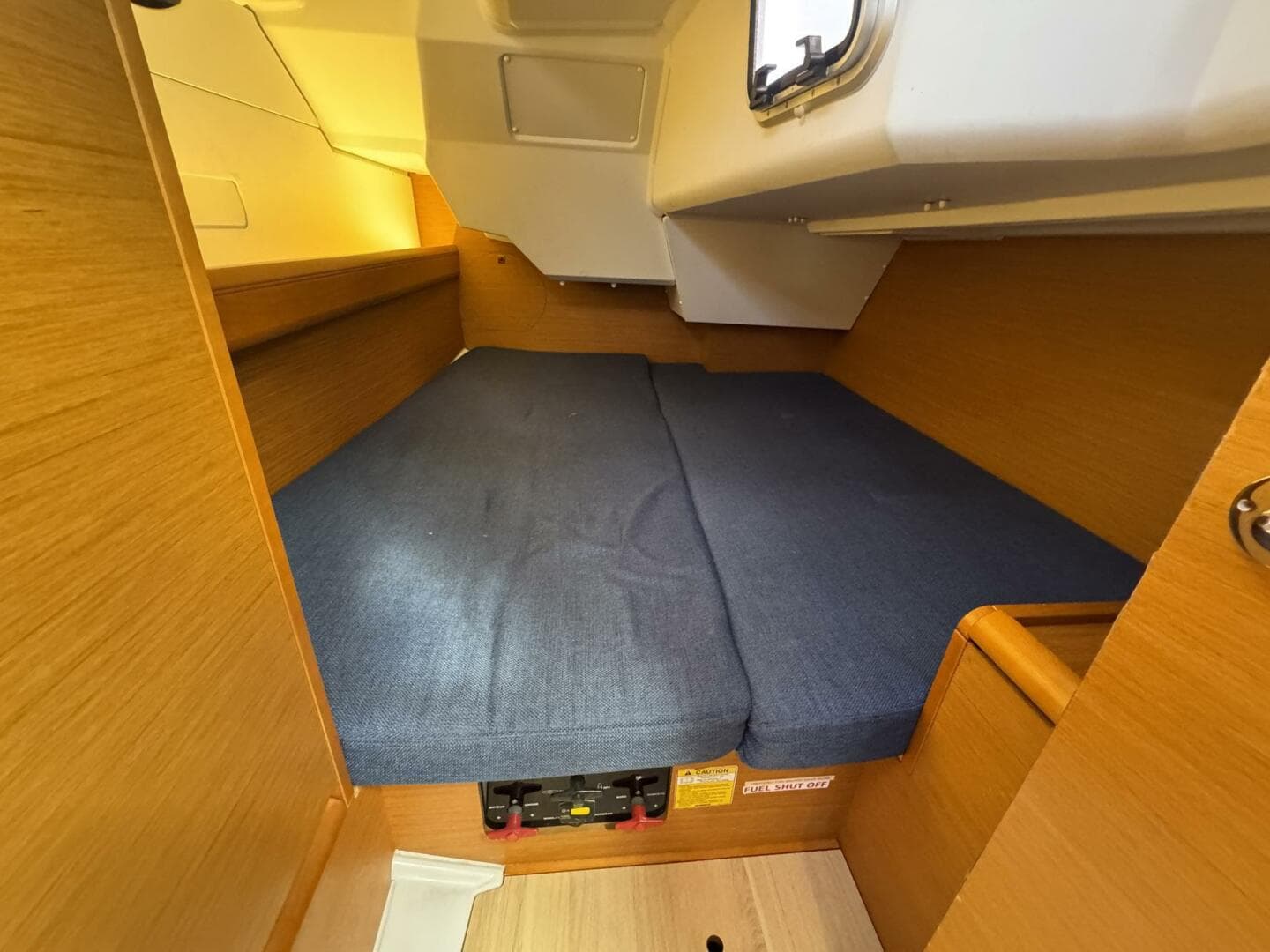 2018 Jeanneau Sun Odyssey 389