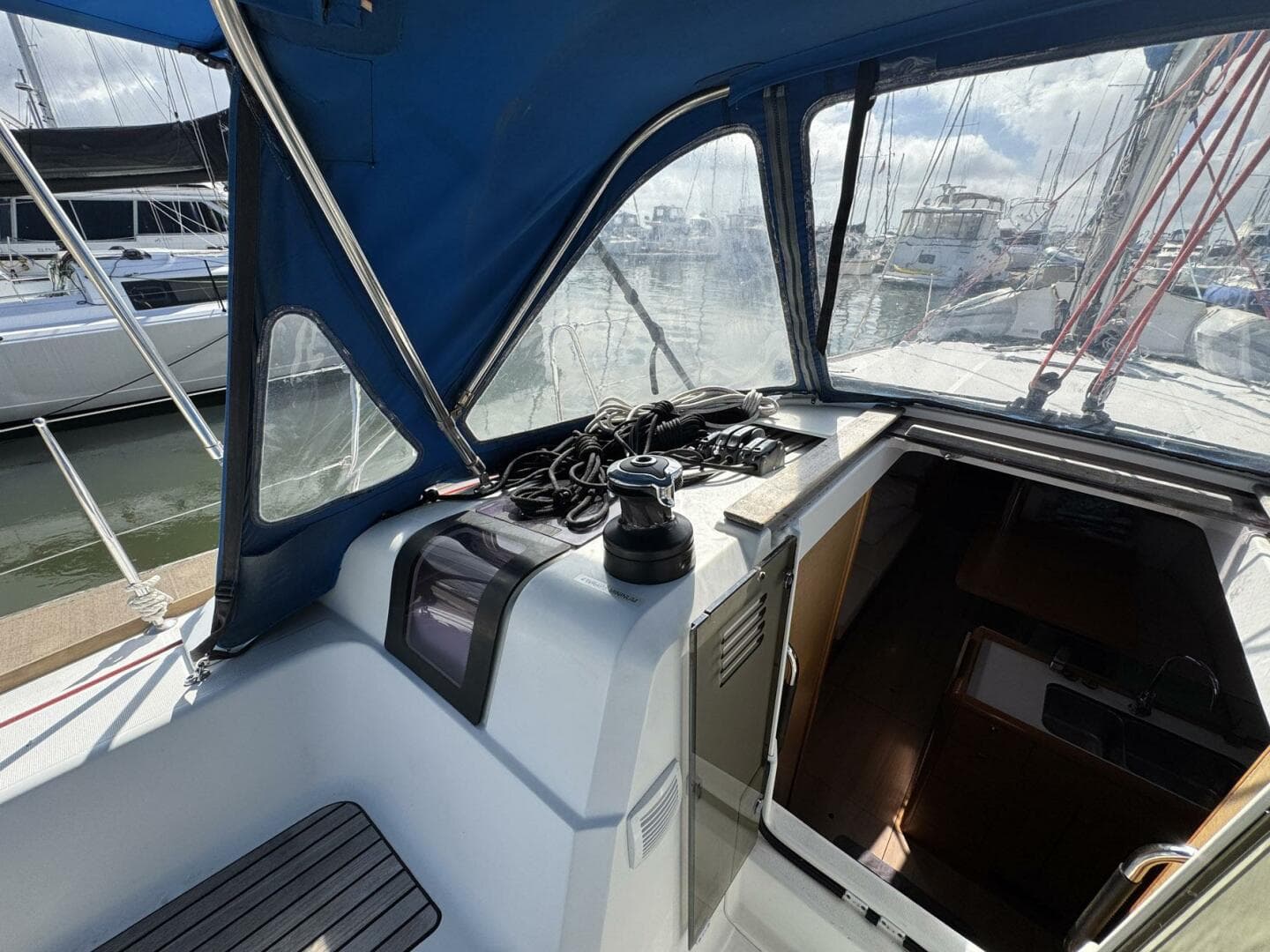 2018 Jeanneau Sun Odyssey 389