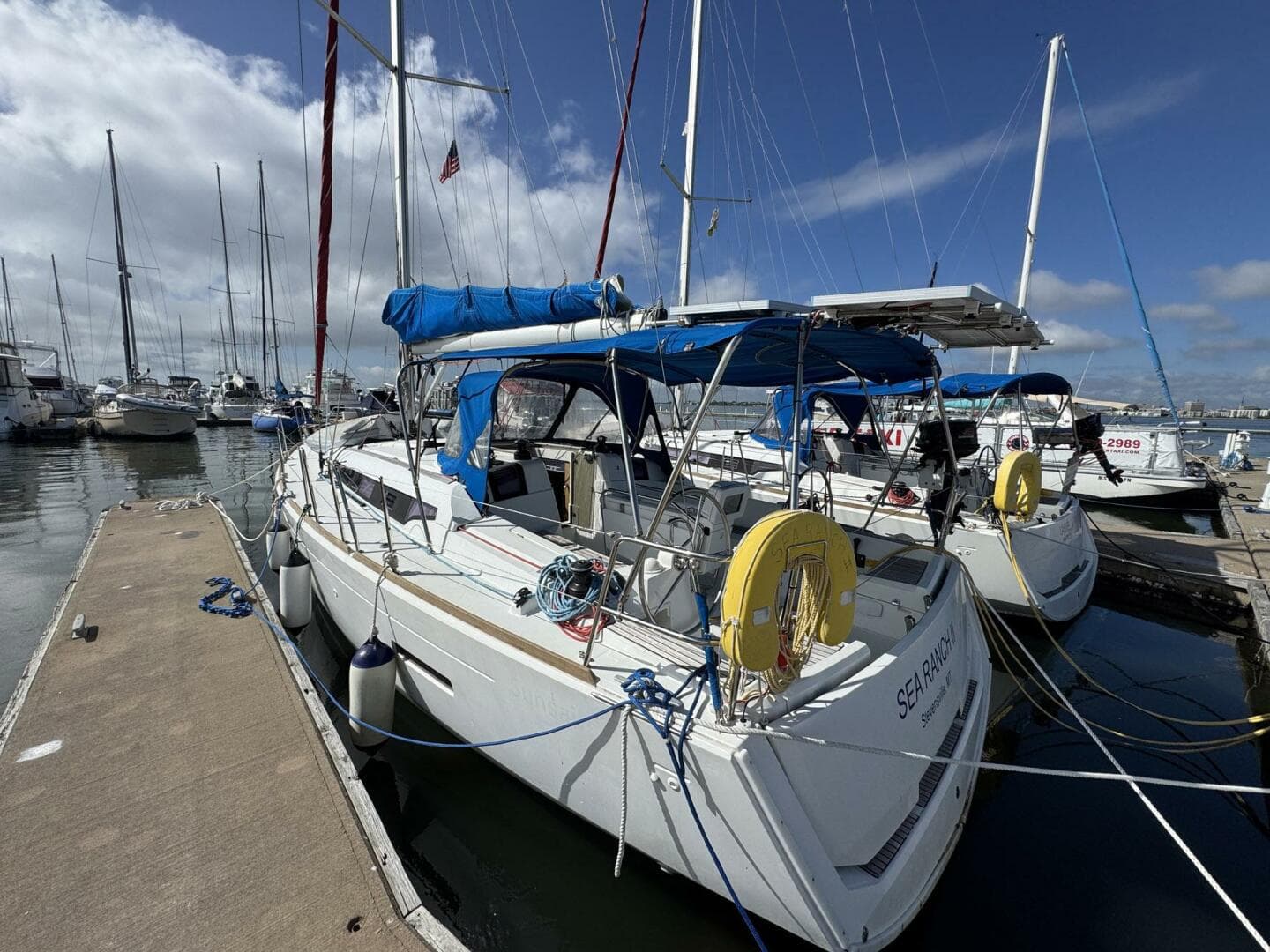 2018 Jeanneau Sun Odyssey 389