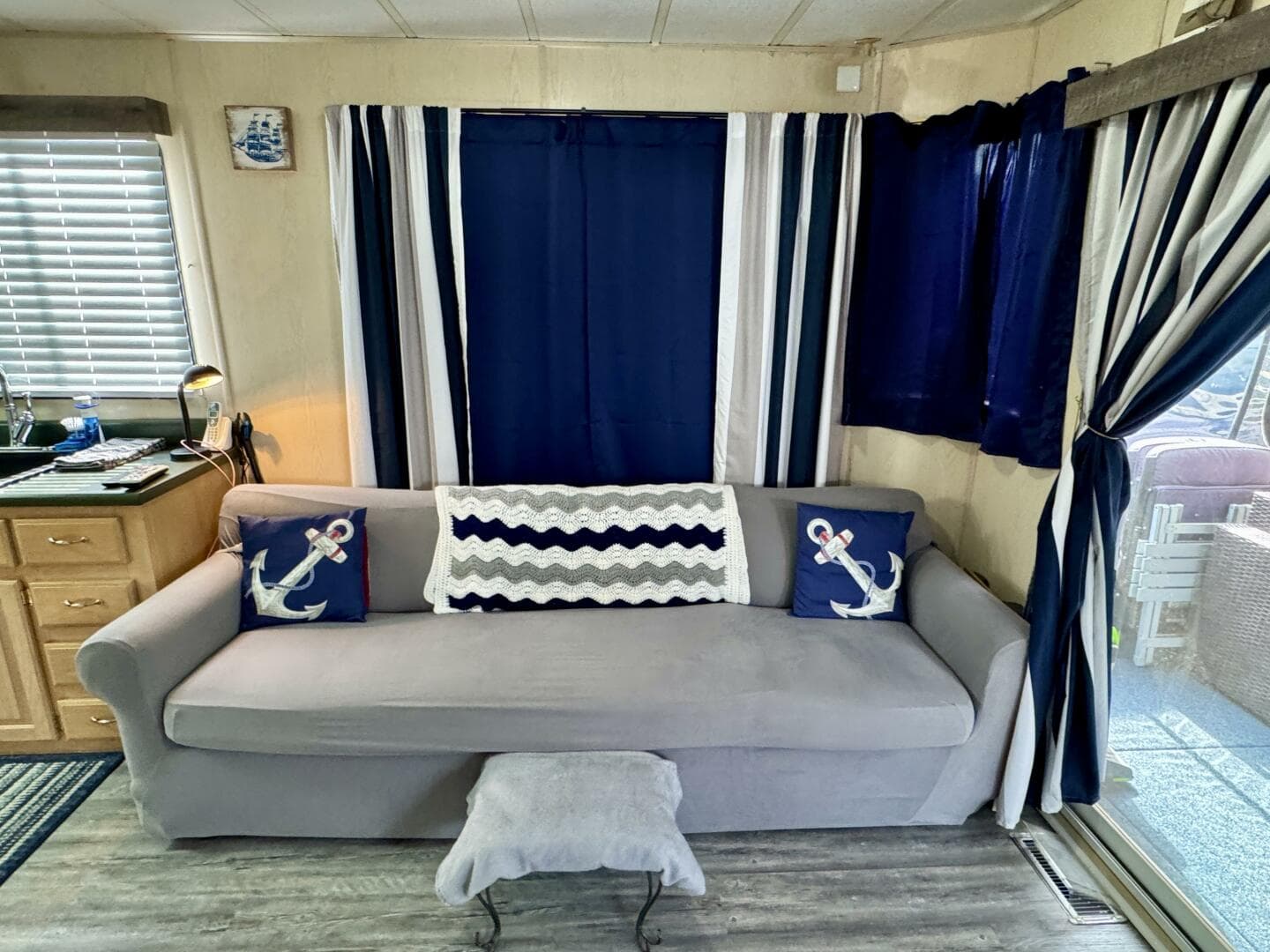 1999 Aqua Chalet 16 x 68 Widebody