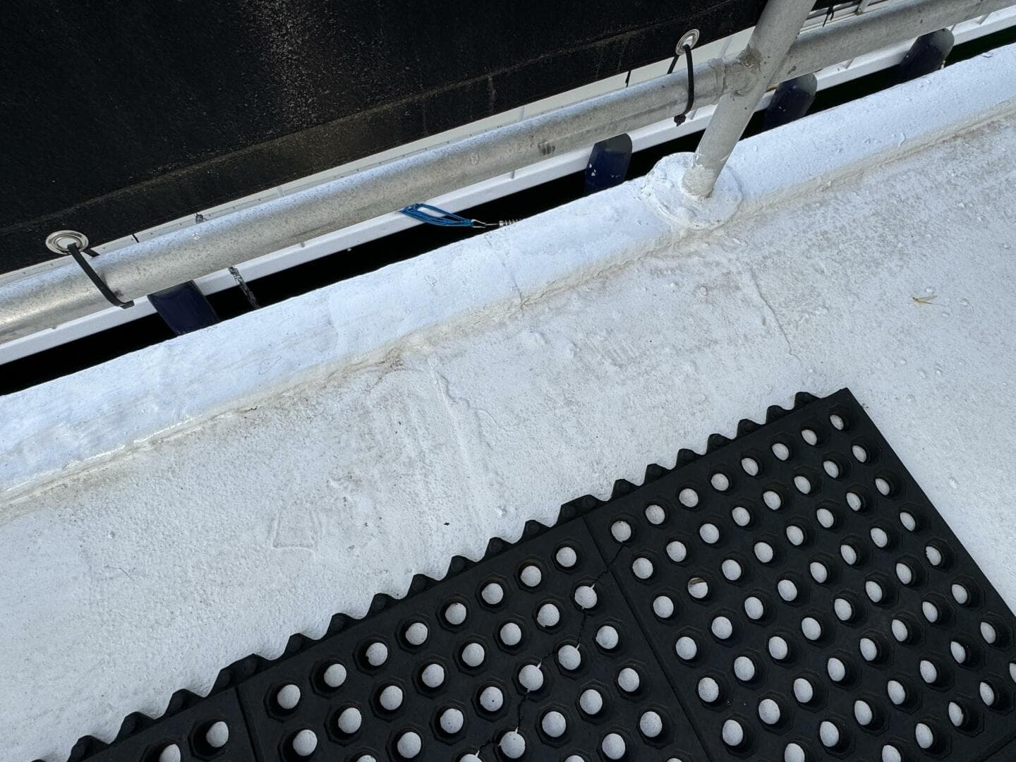 1999 Aqua Chalet 16 x 68 Widebody