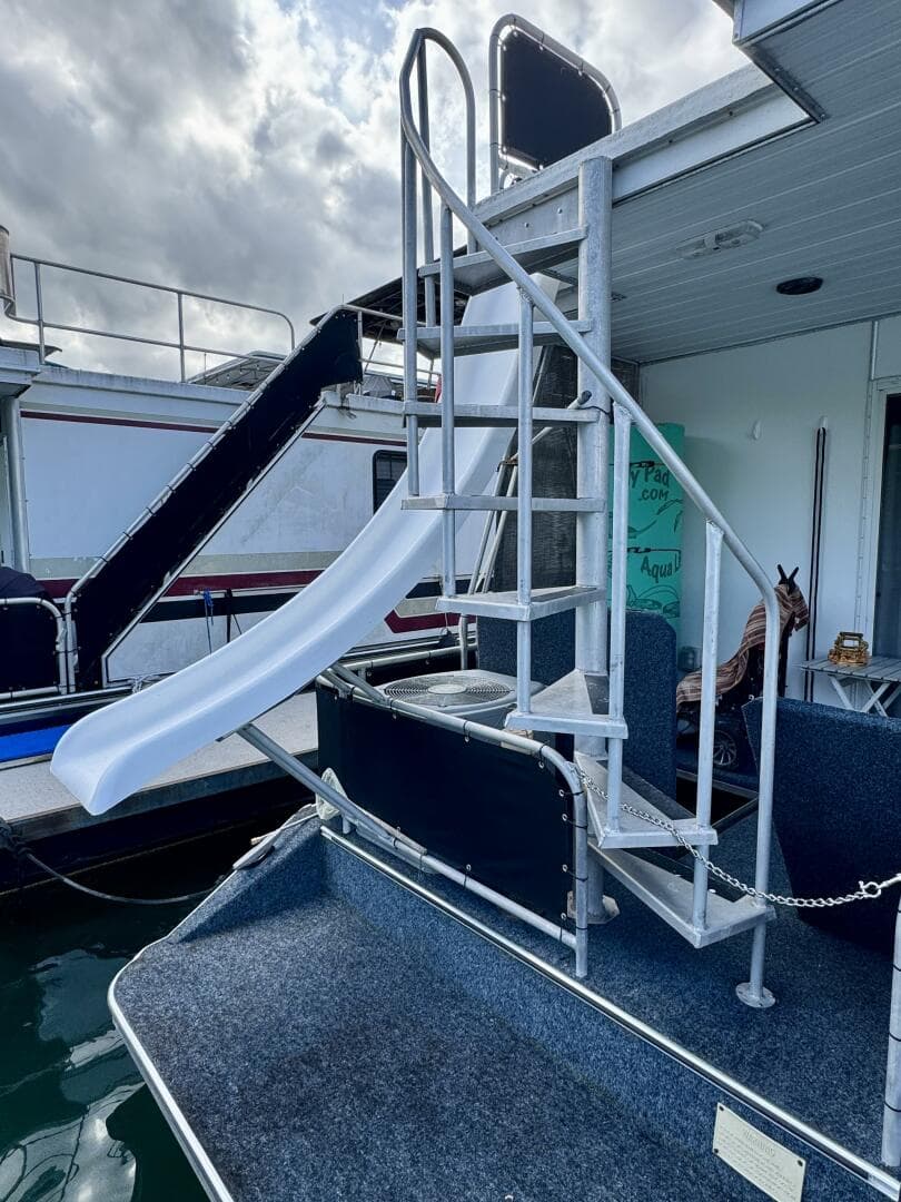 1999 Aqua Chalet 16 x 68 Widebody