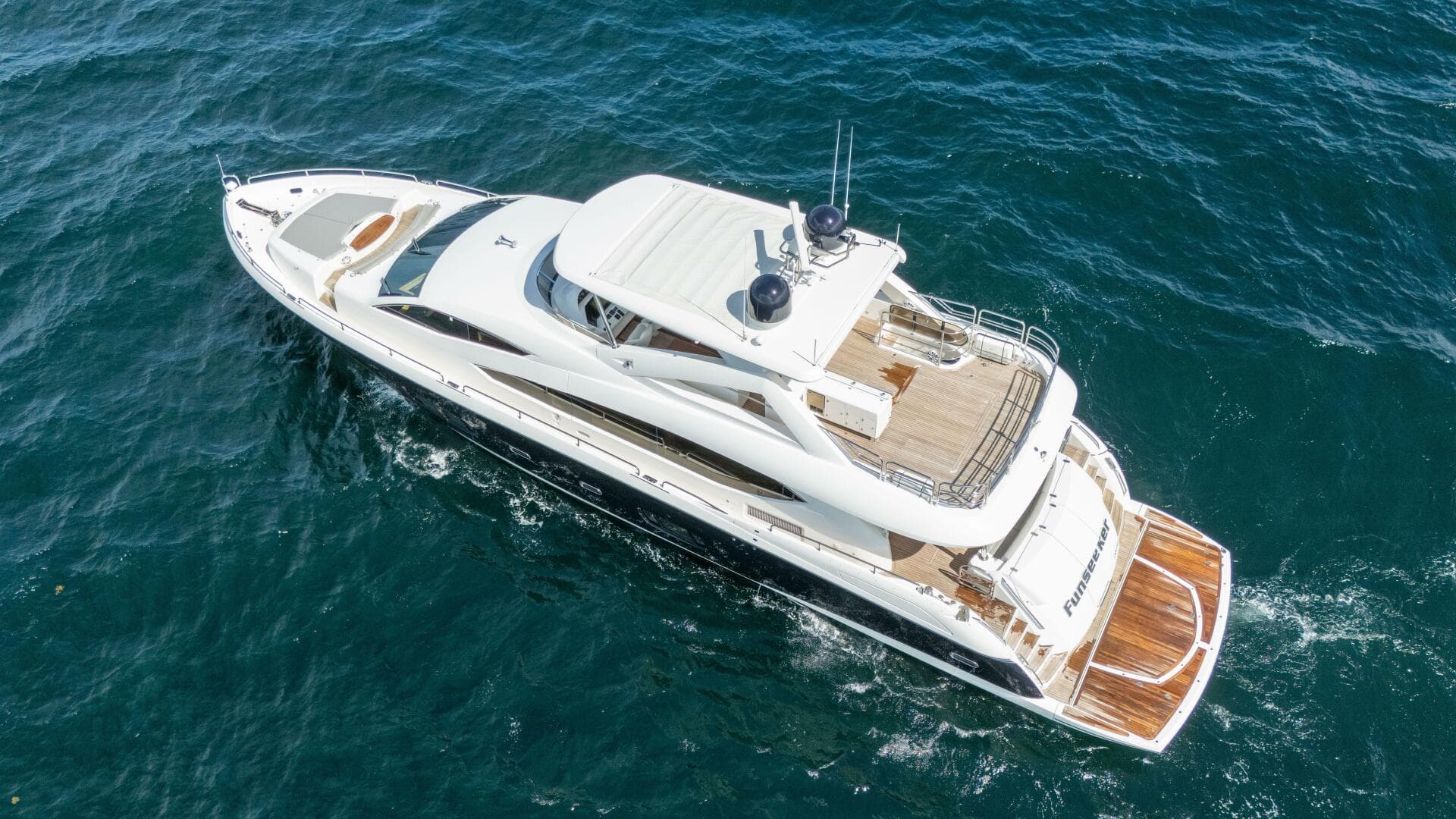 2012 Sunseeker 88 Yacht