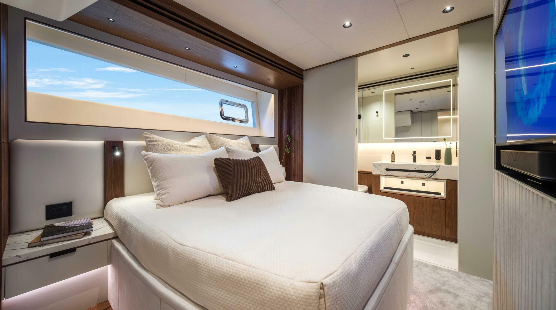 Horizon FD80 Hull 17