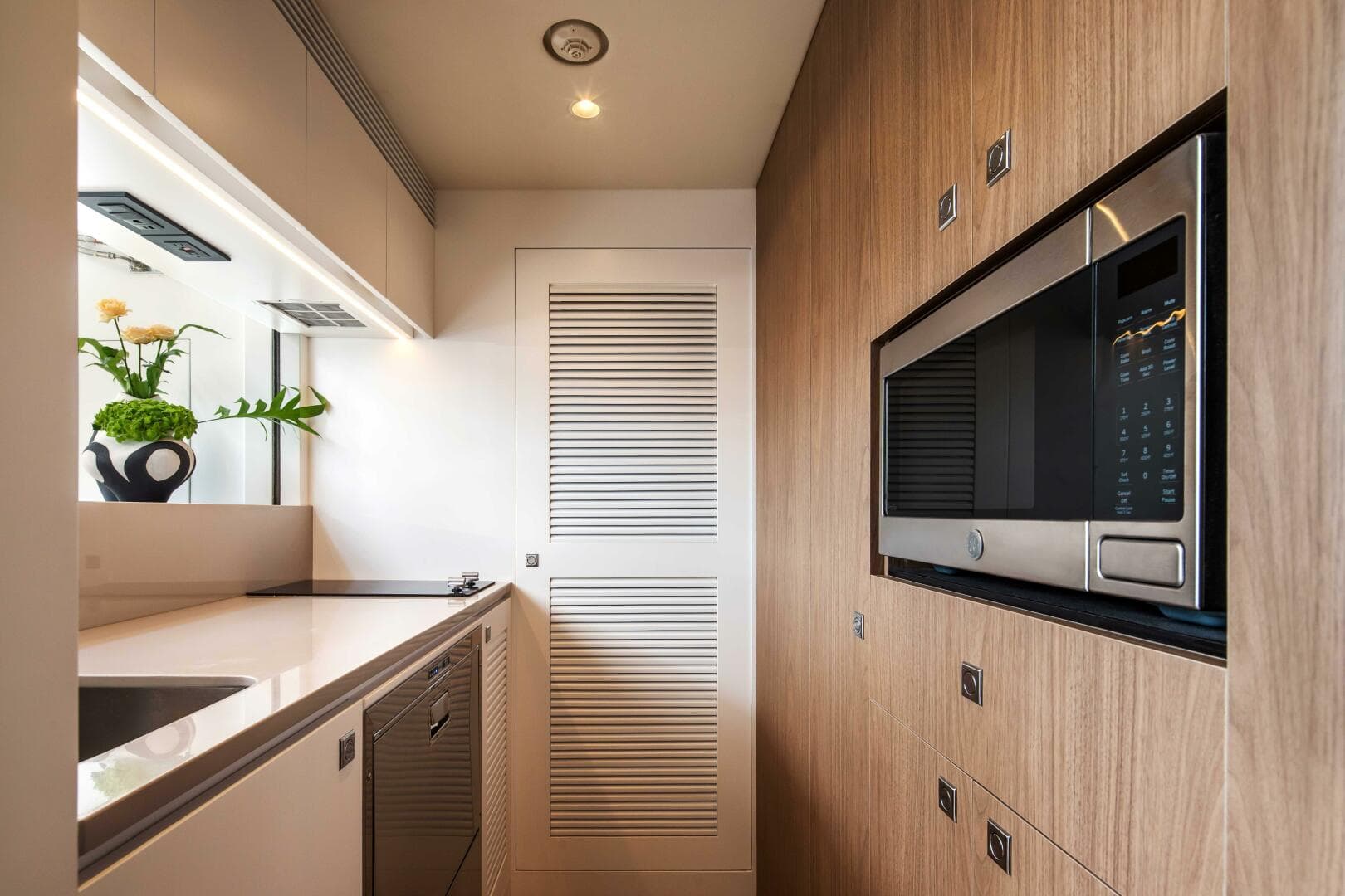 Horizon FD80 Hull 17