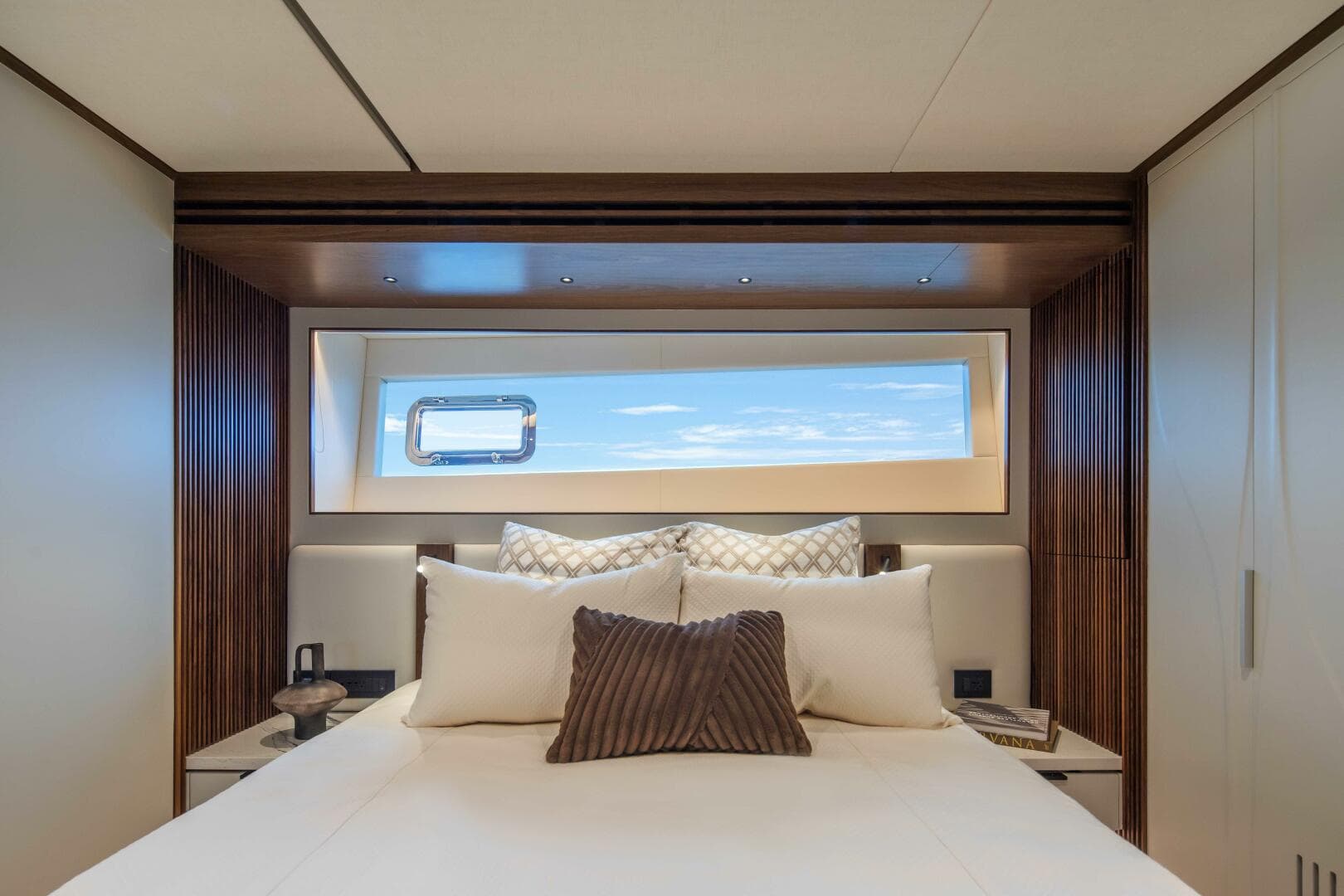 Horizon FD80 Hull 17