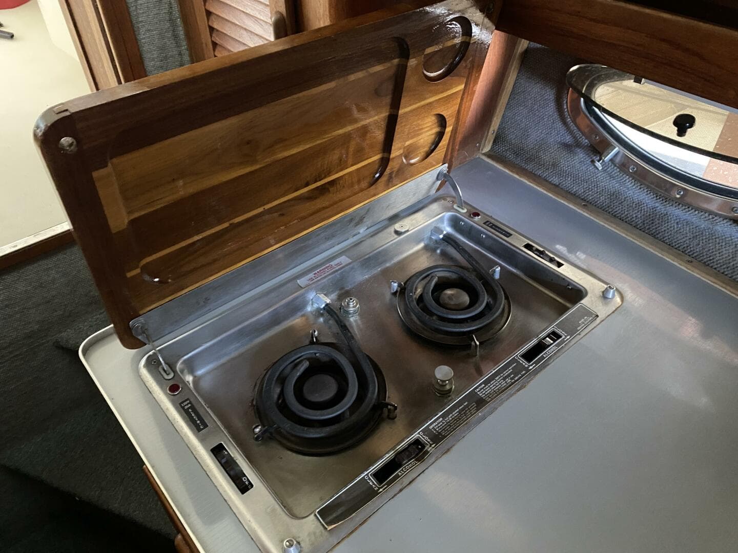 1985 Tiara Sport 2600 Continental