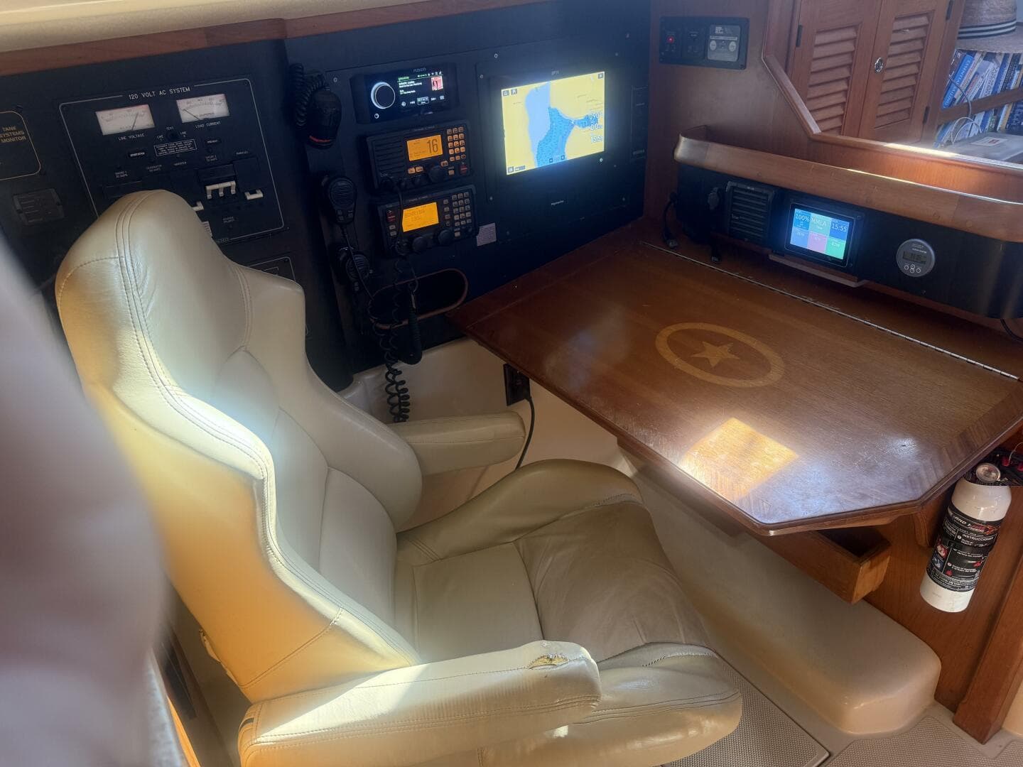 2005 Island Packet 445