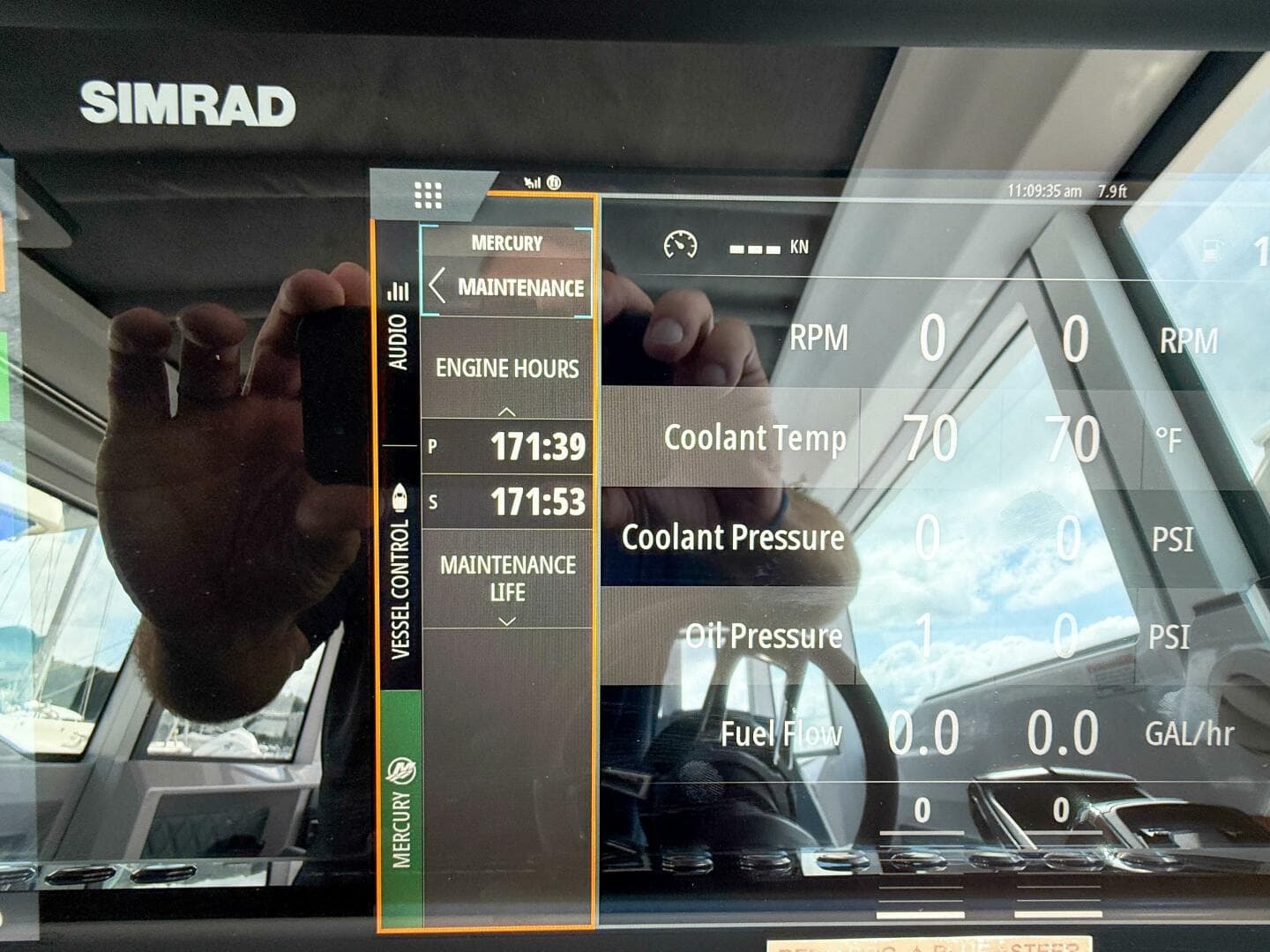 2023 Axopar 37 XC AFT CABIN