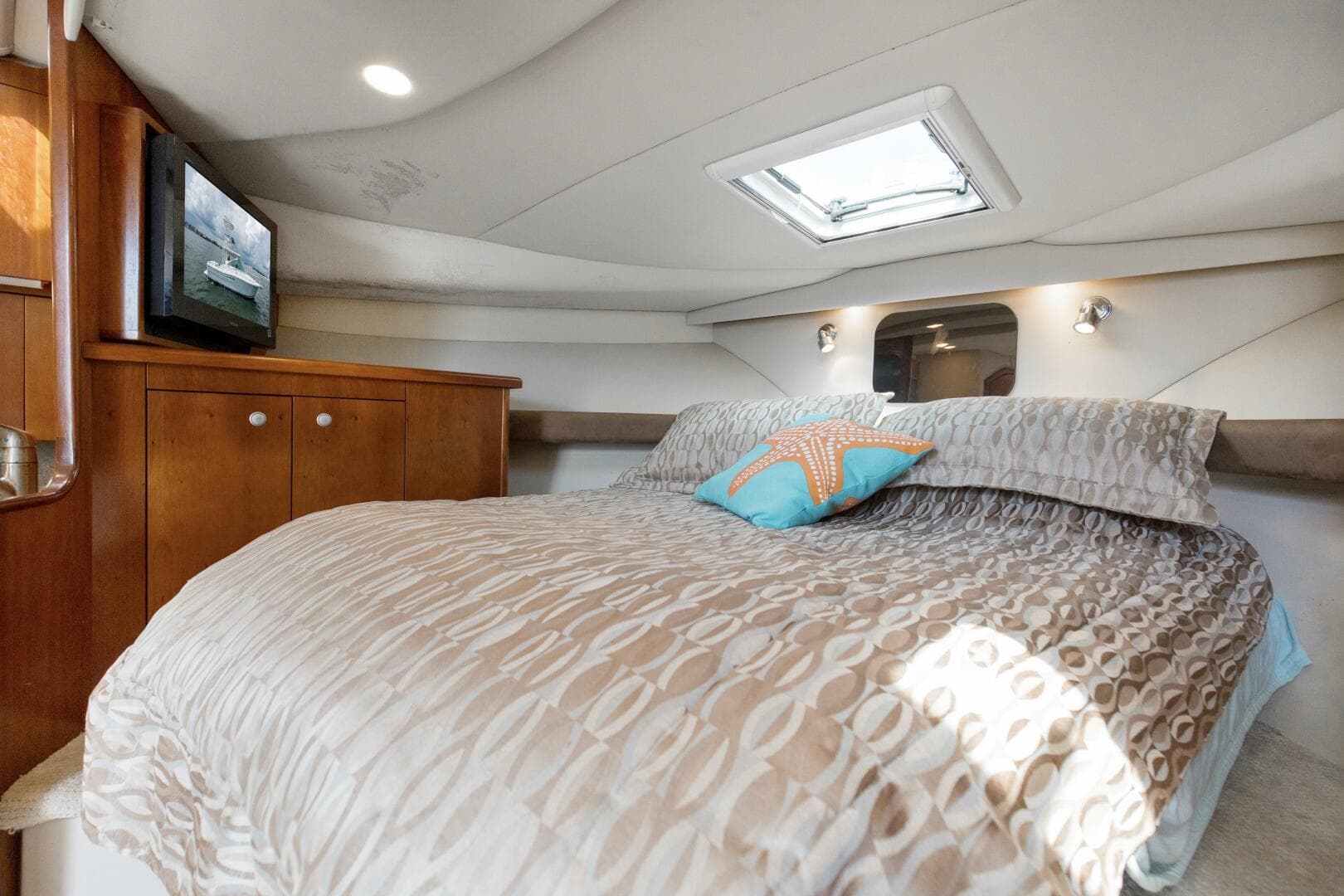 2011 34 Rampage IPS Drive Loose Screws Forward Berth