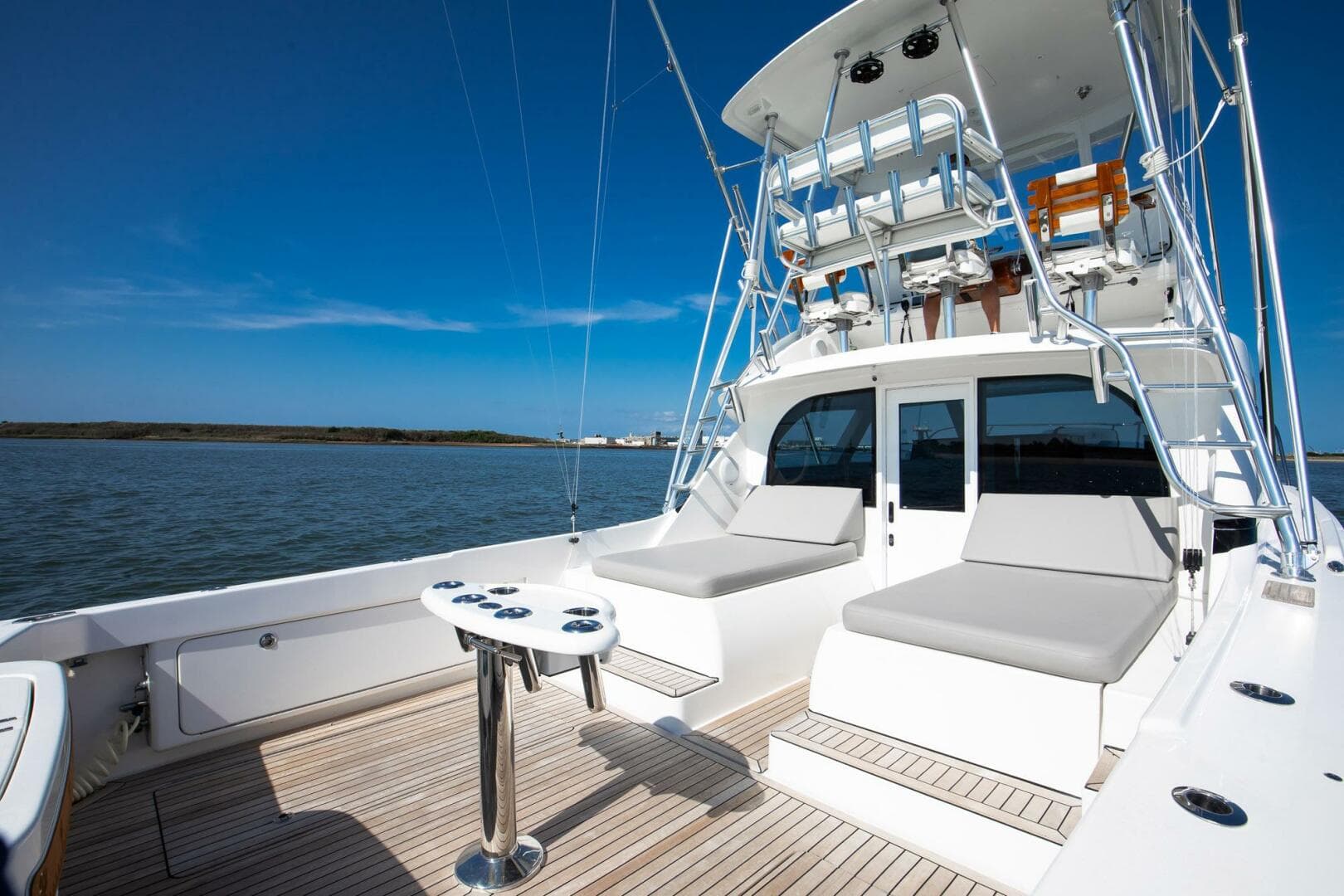 2018 Bertram 35 Flybridge Sportfish