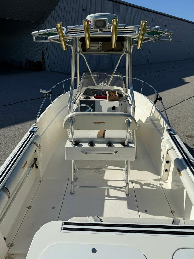 2003 Wellcraft 250 Fisherman