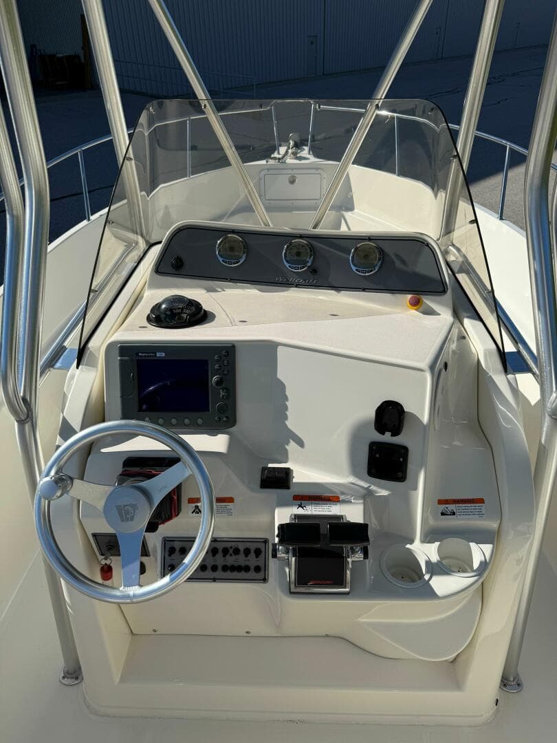 2003 Wellcraft 250 Fisherman