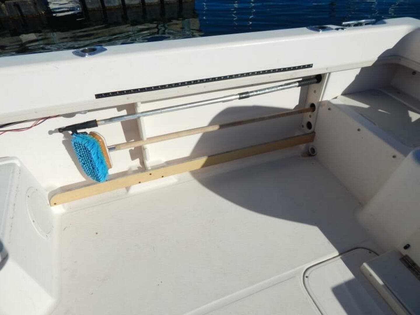 1997 Grady-White 208 Adventure