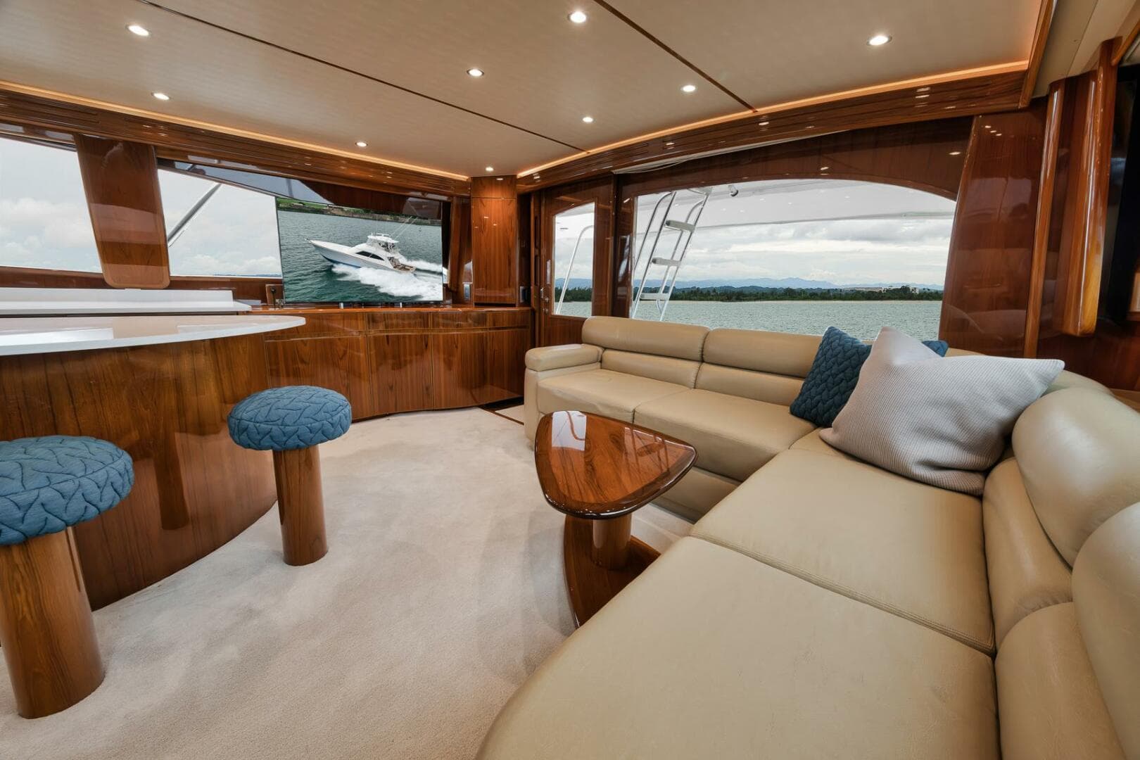 2014 Viking 62