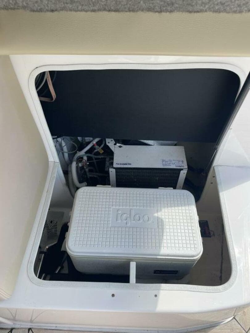 2011 Regal 42 Sport Coupe