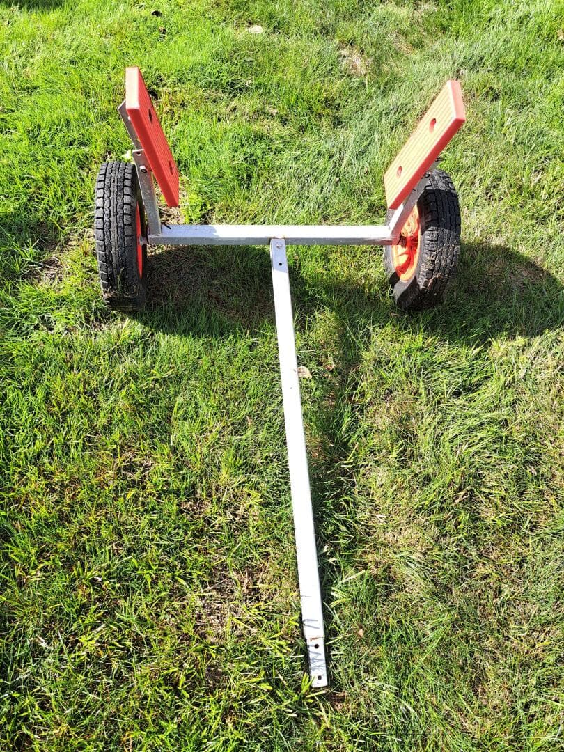 37' Hunter tender hand trailer