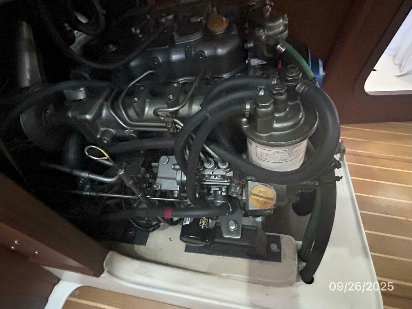 37' Hunter auxiliary