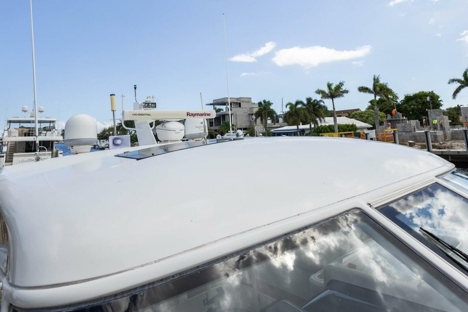 2000 Tiara Yachts 5200 Express