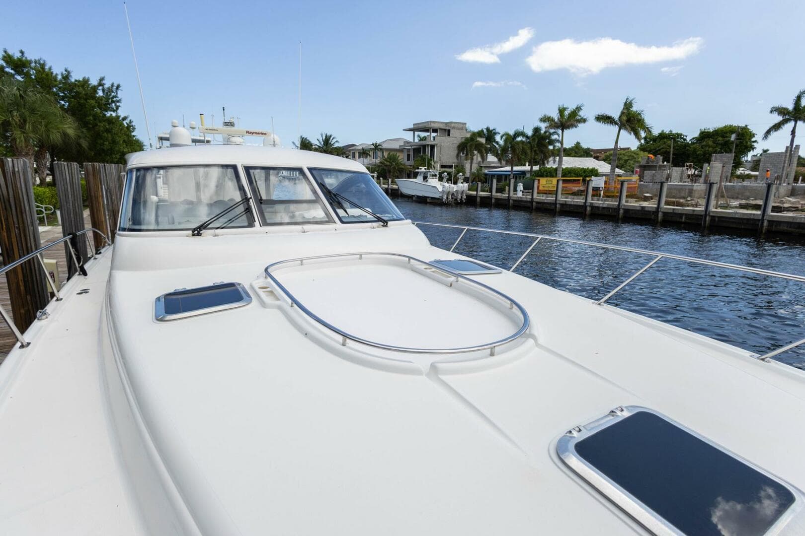 2000 Tiara Yachts 5200 Express