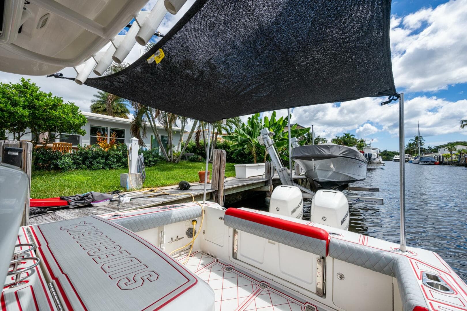2018 Boston Whaler 330 Outrage