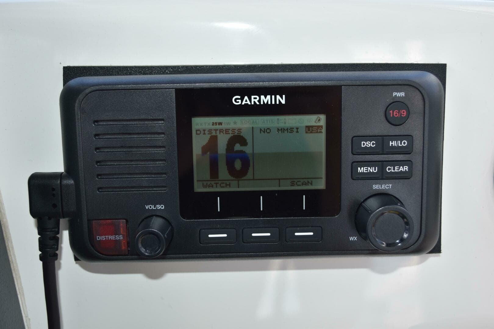 2010 Boston Whaler 230 Dauntless