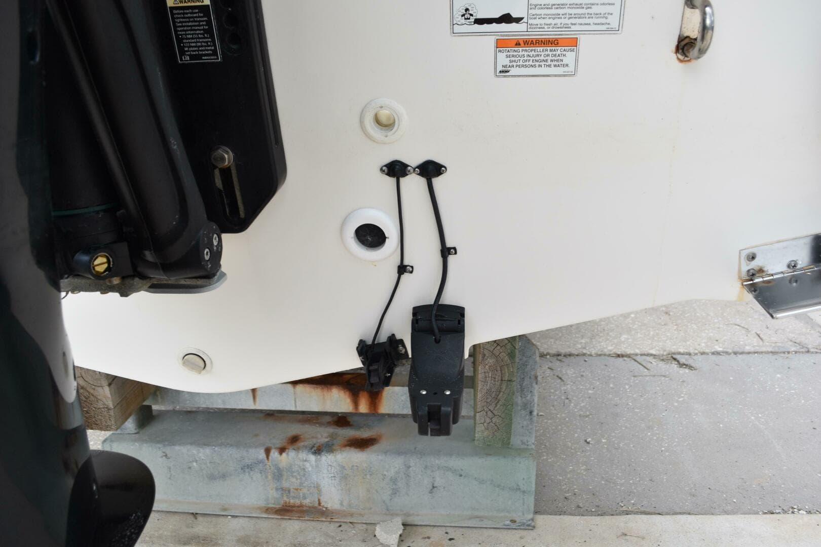 2010 Boston Whaler 230 Dauntless