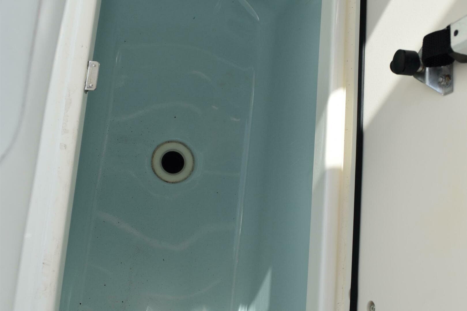 2010 Boston Whaler 230 Dauntless