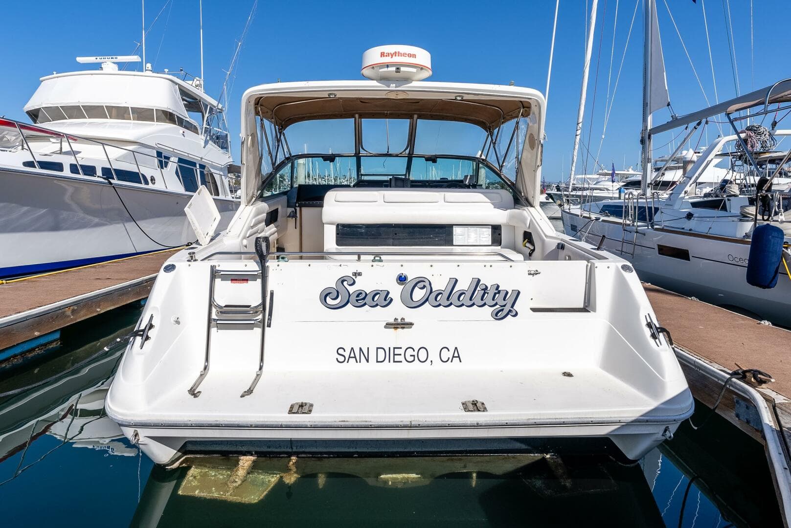 1991 Sea Ray 330 Sundancer