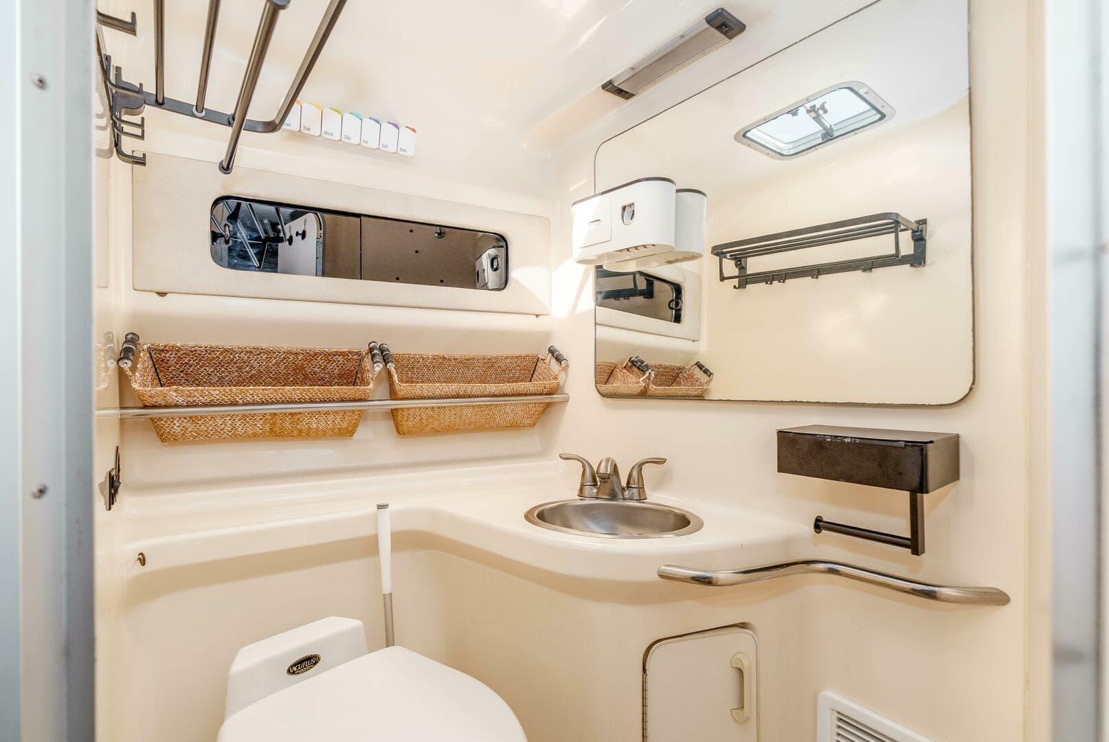 1991 Sea Ray 330 Sundancer