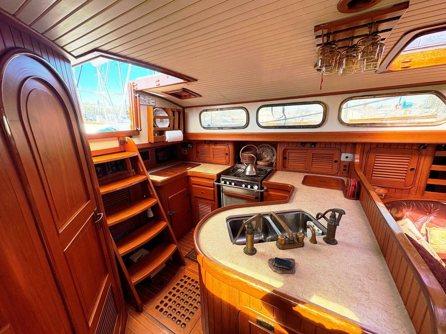 1987 Hans Christian Christina